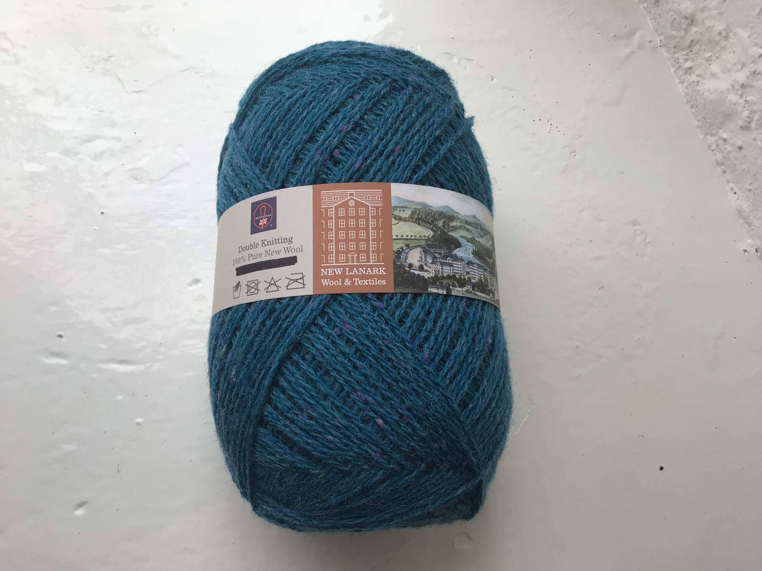 Kingfisher Double Knitting 200g Ball